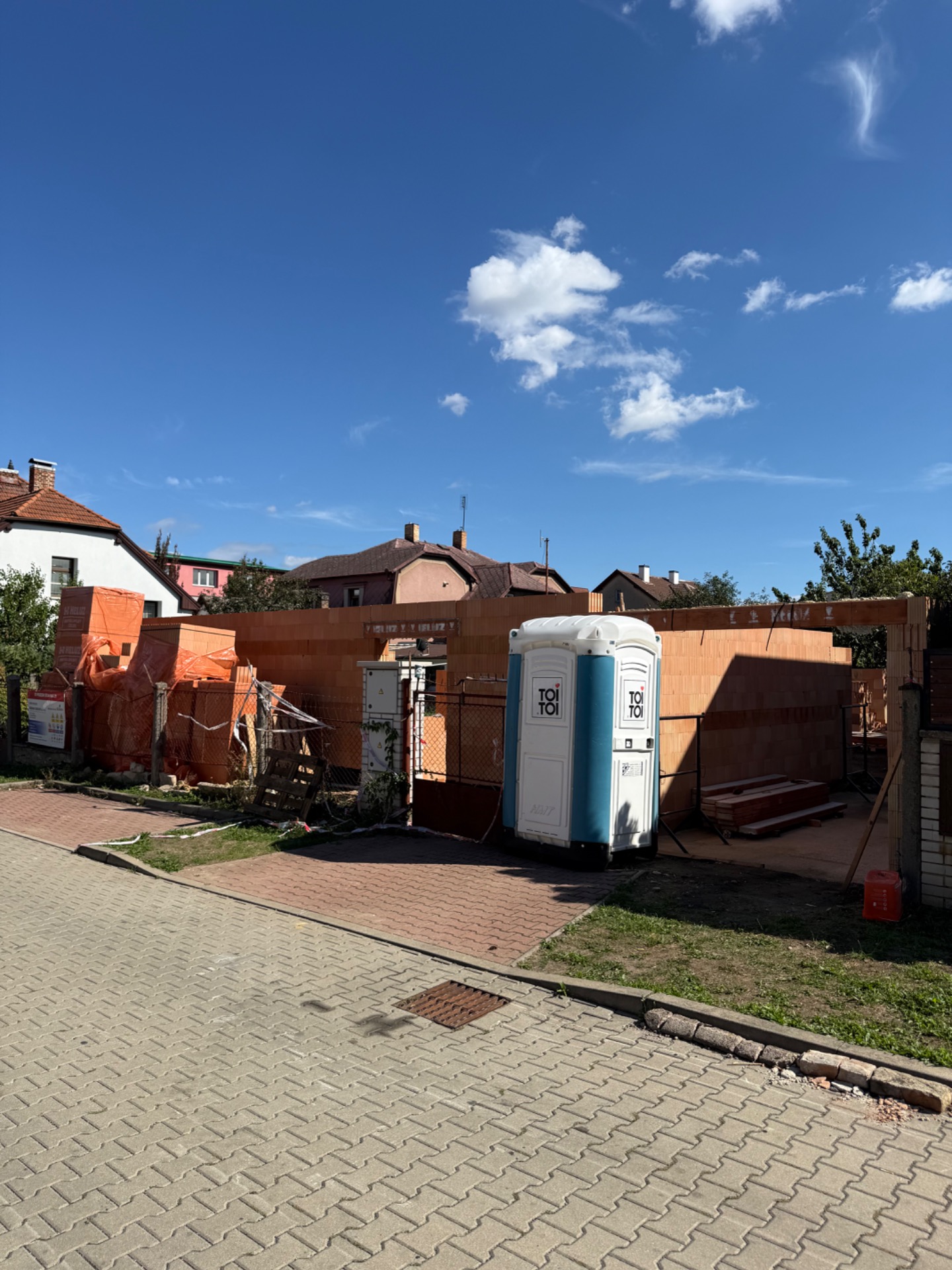 Probíhající výstavba